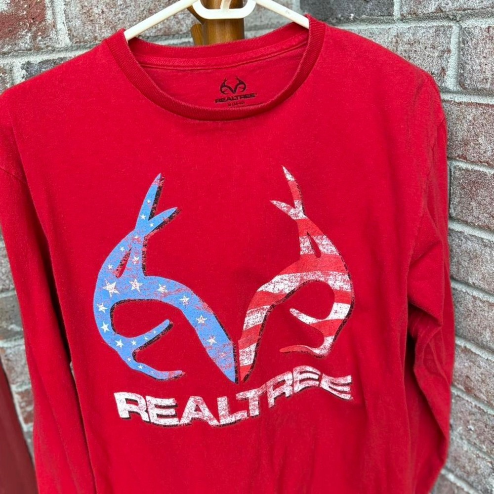 Realtree American Flag Shirt Mens M Red Patriotic Camo Hunting Long Sleeve Tee